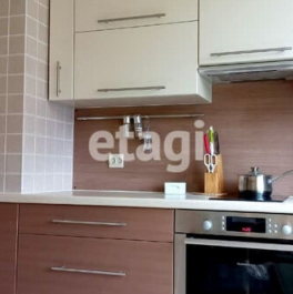 Продажа 2-комн квартиры на вторичном рынке ул Латышских Стрелков,  д. 5,  к. 2