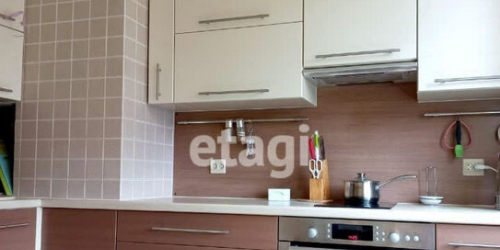 2-комн квартира ул Латышских Стрелков,  д. 5,  к. 2