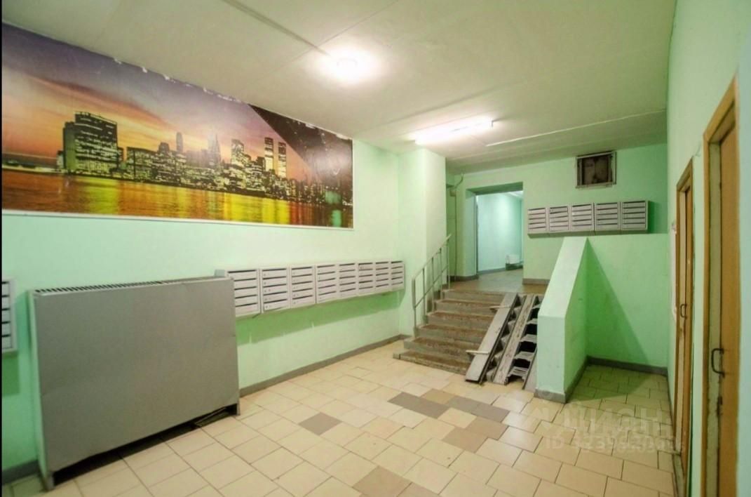 Продажа 2-комн квартиры на вторичном рынке улица Малышева, 32