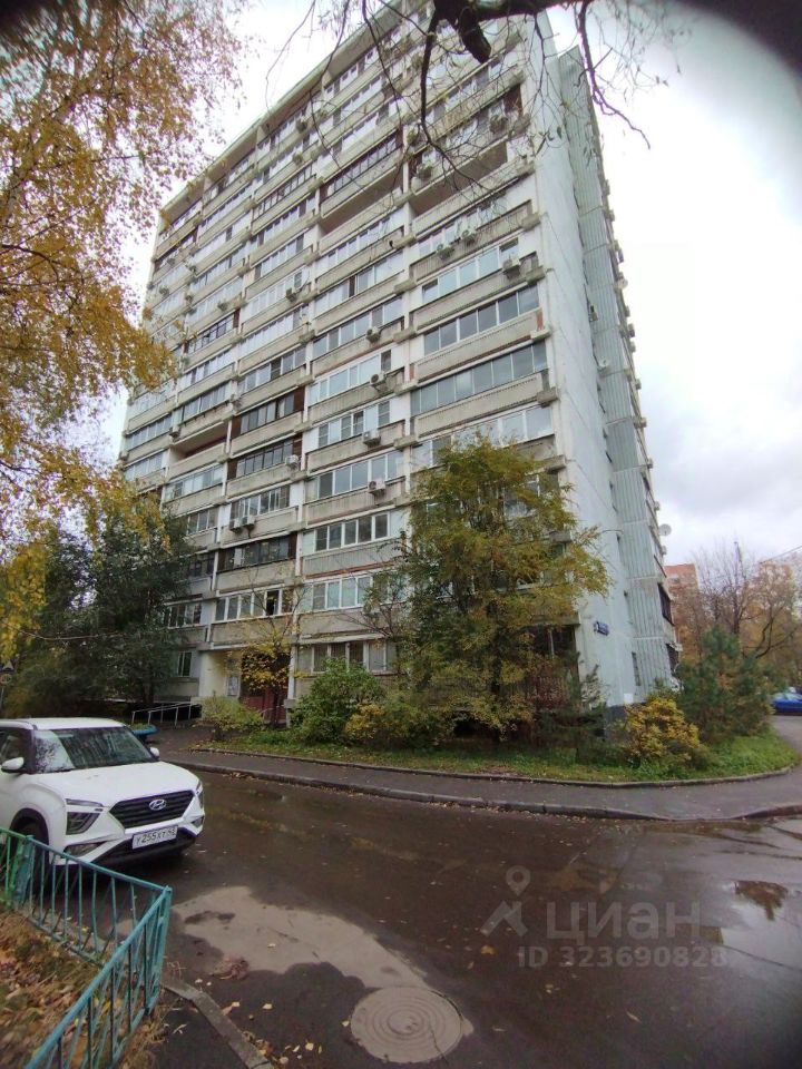 Продажа 2-комн квартиры на вторичном рынке улица Юных Ленинцев, 51К5