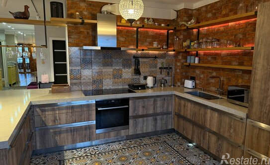 Продажа 3-комн квартиры на вторичном рынке Ушаковская набережная,  д. 1 к4