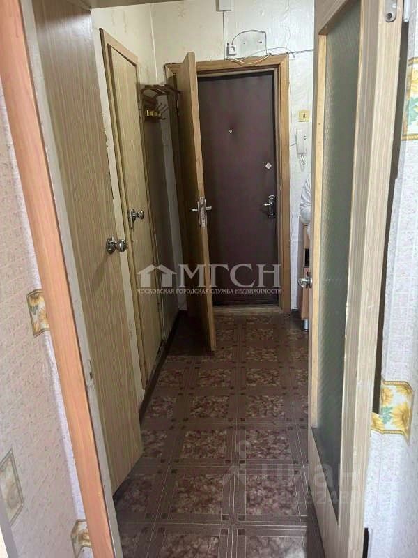 Продажа 1-комн квартиры на вторичном рынке улица Маршала Захарова, 16К1