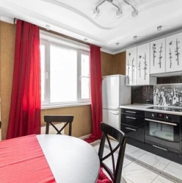 Аренда 2-комн квартиры на вторичном рынке ул Кантемировская,  д. 53,  к. 1