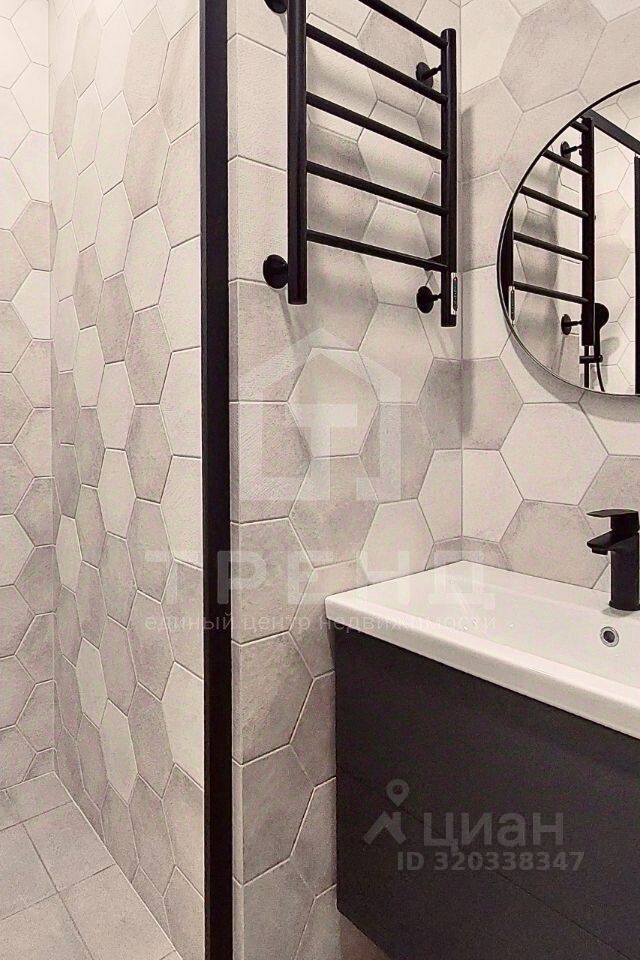 Продажа 2-комн квартиры на вторичном рынке Двинская улица, 6