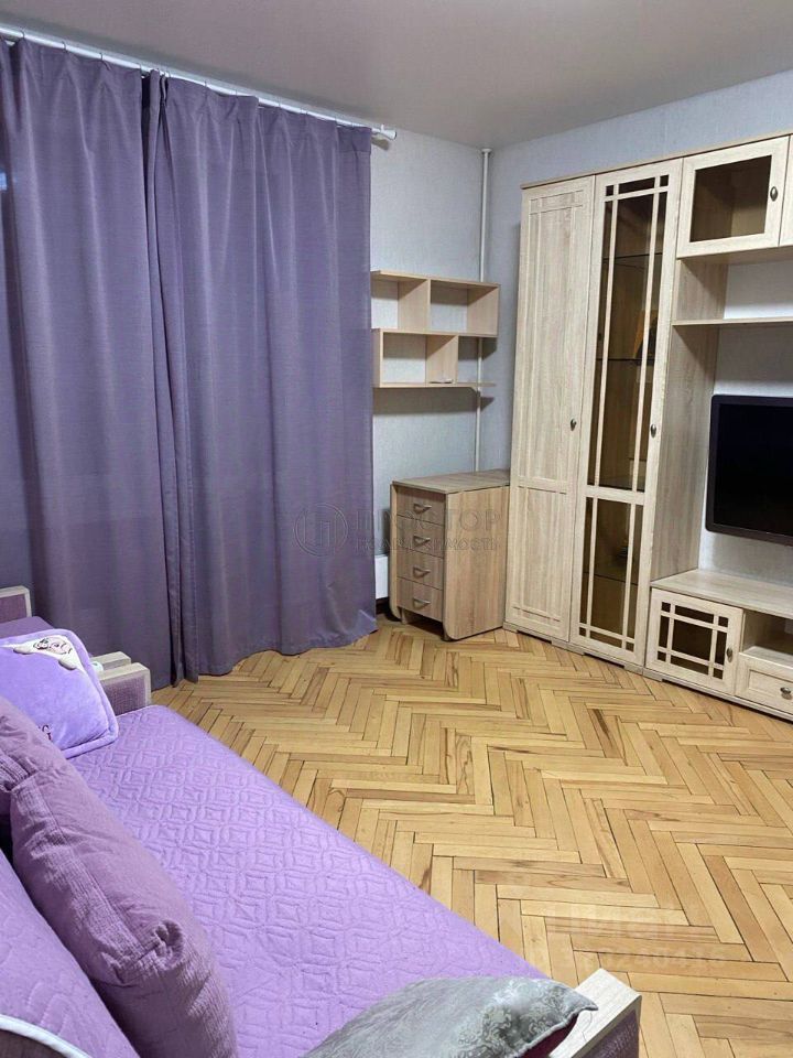 Продажа 2-комн квартиры на вторичном рынке Фрязевская улица, 15К3