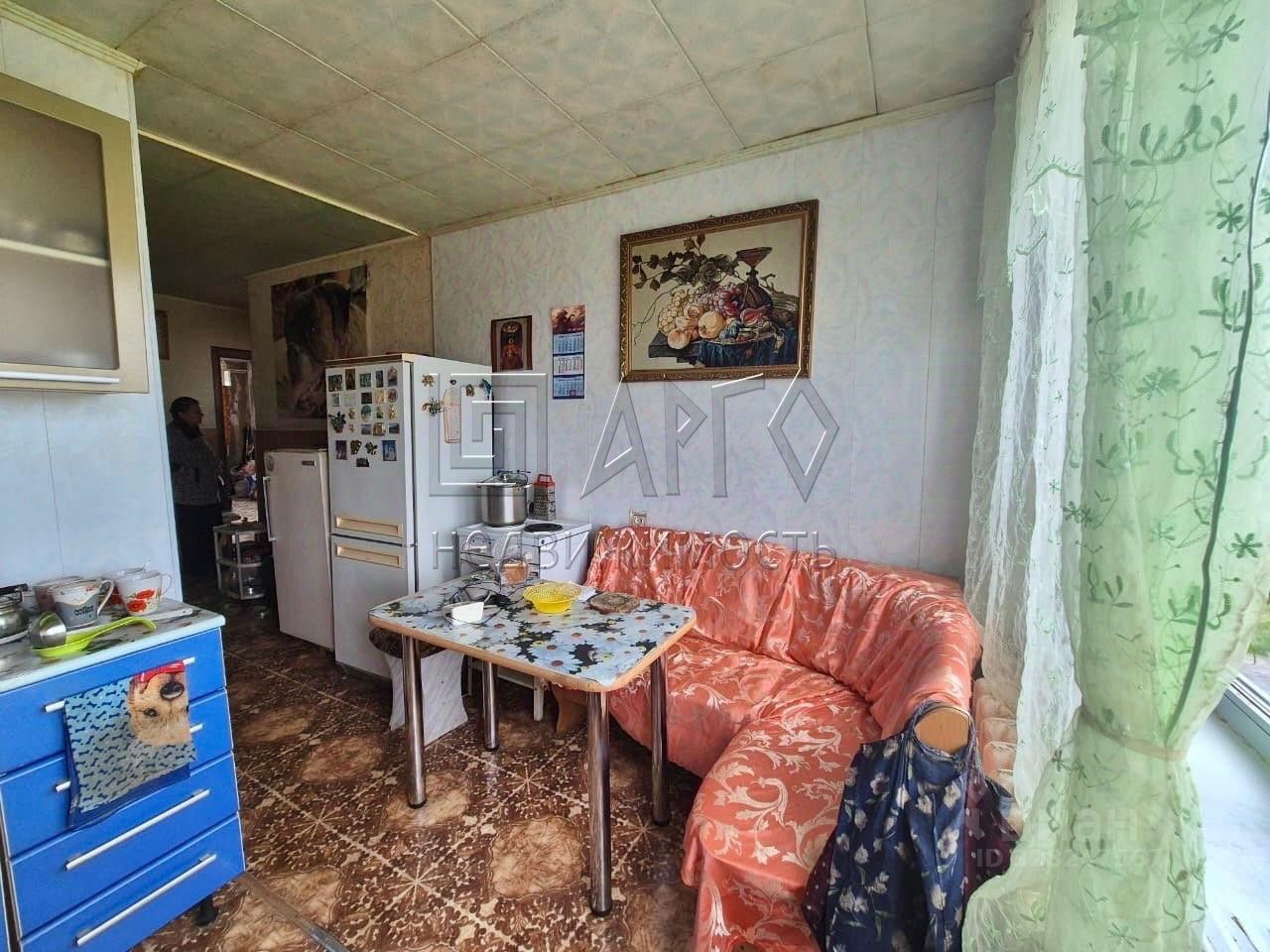 Продажа 2-комн квартиры на вторичном рынке пос. Красный Маяк, 15