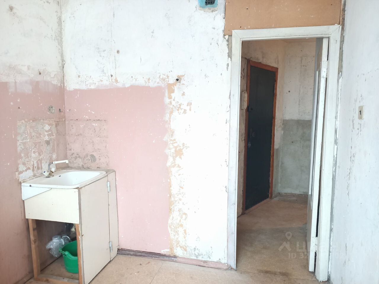 Продажа 3-комн квартиры на вторичном рынке Электросталь, Западная улица, 3а
