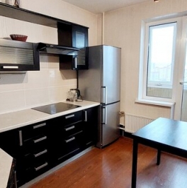 Продажа 1-комн квартиры на вторичном рынке улица Есенина,  д. 16 к1