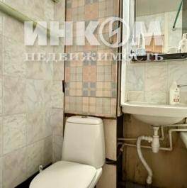 Продажа 1-комн квартиры на вторичном рынке Малахитовая улица,  д. 14