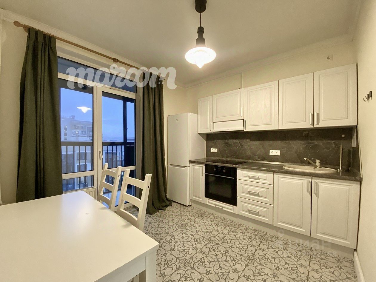 Аренда 3-комн квартиры на вторичном рынке бульвар Веласкеса, 5к3