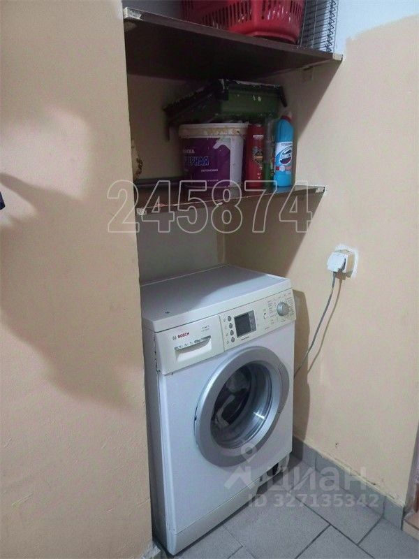 Аренда 3-комн квартиры на вторичном рынке улица Обручева, 5А