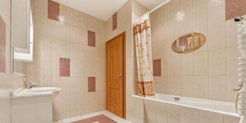 4-комн квартира ул Береговая,  д. 4,  к. 3