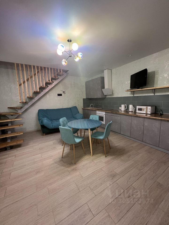 Аренда 3-комн квартиры на вторичном рынке Северное Сияние ЖК, пос. Опытного хозяйства Ермолино, улица Ермолинская,  д. 1