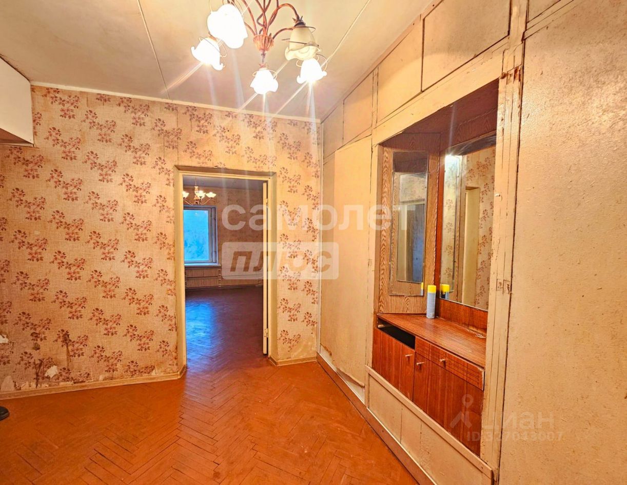 Продажа 2-комн квартиры на вторичном рынке пос. Назарьево, 18