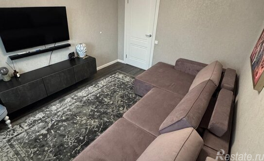 Продажа 3-комн квартиры на вторичном рынке Зеленый пр-кт,  д. 64