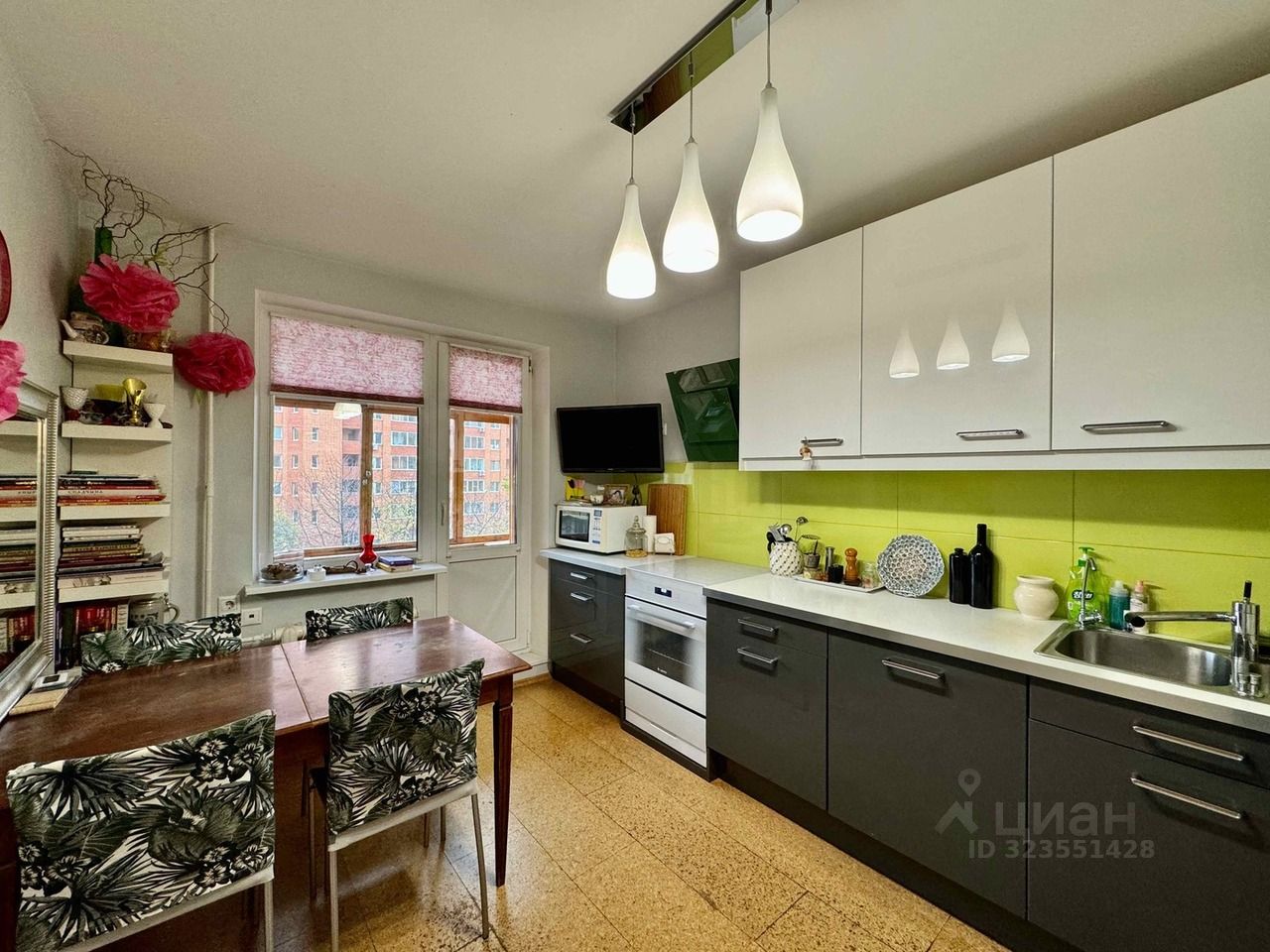 Продажа 3-комн квартиры на вторичном рынке Юбилейный мкр, улица Малая Комитетская, 7