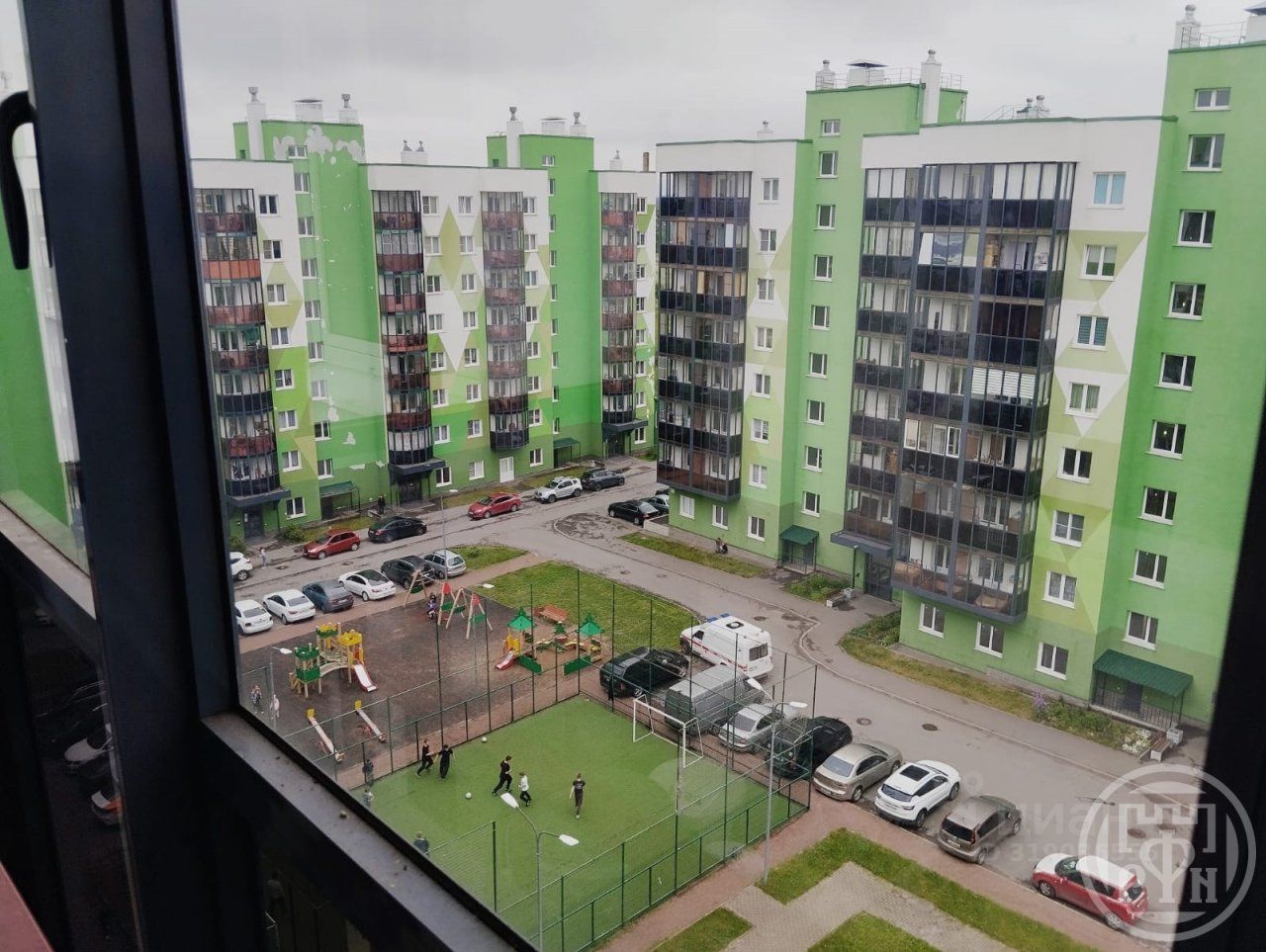 Продажа 2-комн квартиры на вторичном рынке пос. Щеглово, улица Магистральная, 2