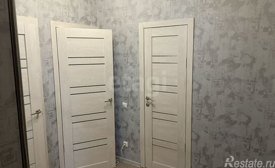 Продажа 1-комн квартиры на вторичном рынке Большевиков пр-кт,  д. 79,  к. 4