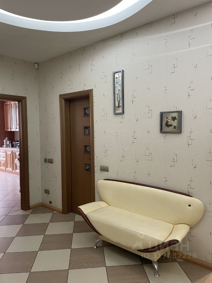 Продажа 3-комн квартиры на вторичном рынке проезд Березовой Рощи, 4