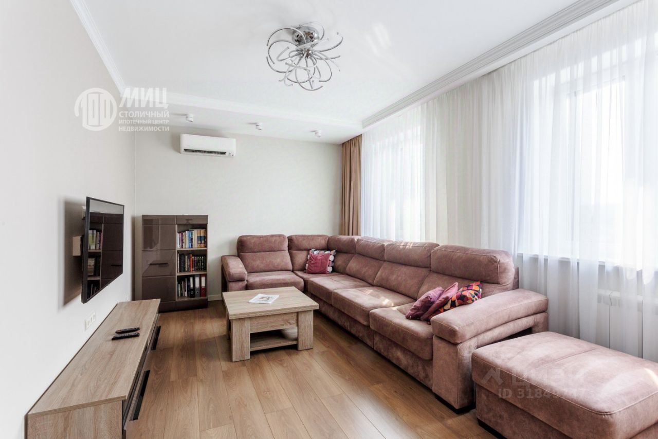 Продажа 4-комн квартиры на вторичном рынке Рябиновая улица, 3к3