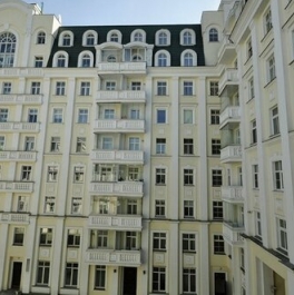 Продажа 4-комн квартиры на вторичном рынке улица Остоженка,  д. 25