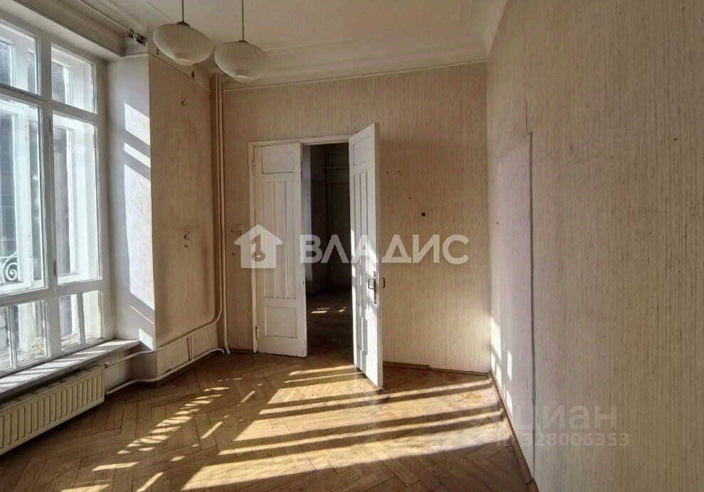 Продажа 3-комн квартиры на вторичном рынке Большой Гнездниковский переулок, 10