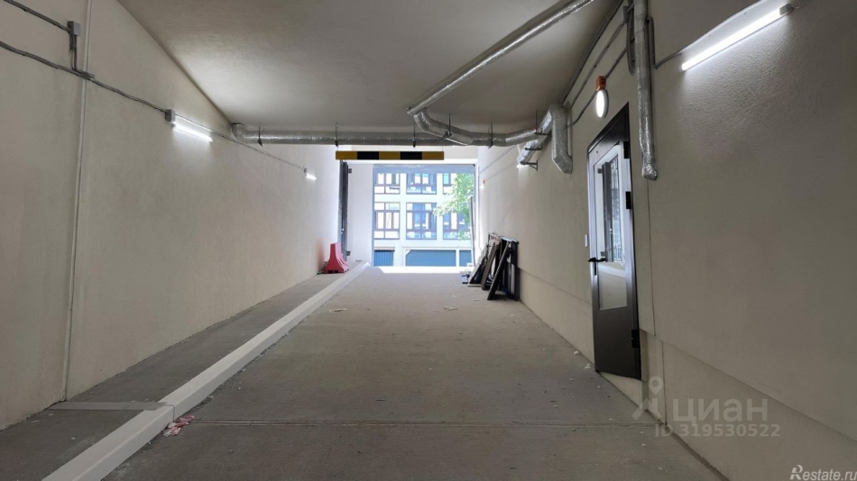 Продажа гаража 20-21-я линии В.О.,  д. 5