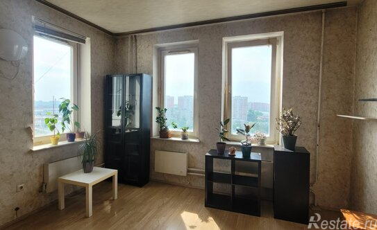 Продажа 1-комн квартиры на вторичном рынке улица Захарьинские Дворики,  д. 3