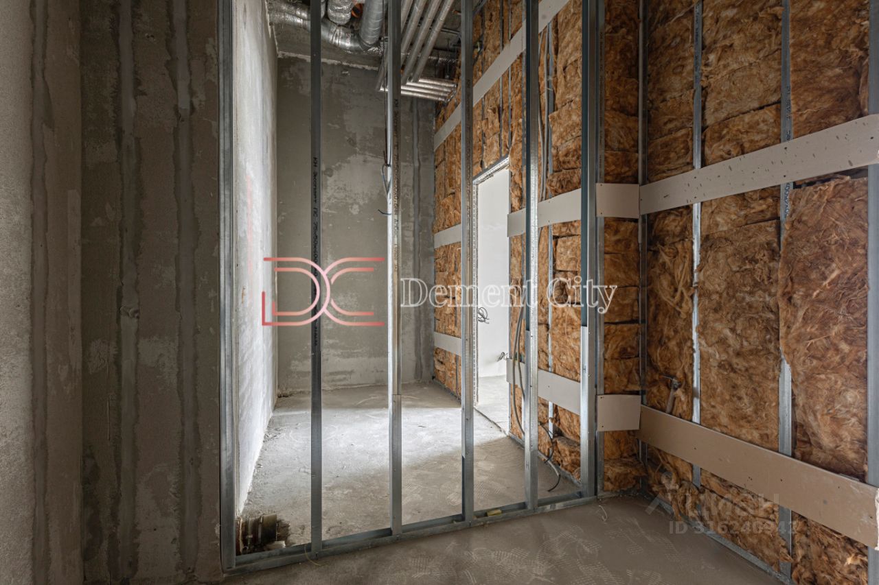 Продажа 3-комн квартиры на вторичном рынке 1-й Красногвардейский проезд, 22с1