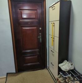 Продажа 3-комн квартиры на вторичном рынке Петергоф г., Чичеринская ул. ,  д. 3,  к. 2