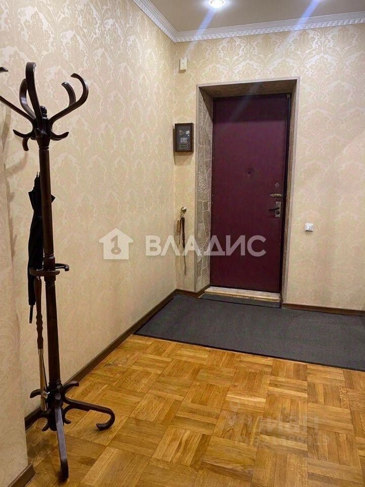 Продажа 3-комн квартиры на вторичном рынке Запорожская улица, 5