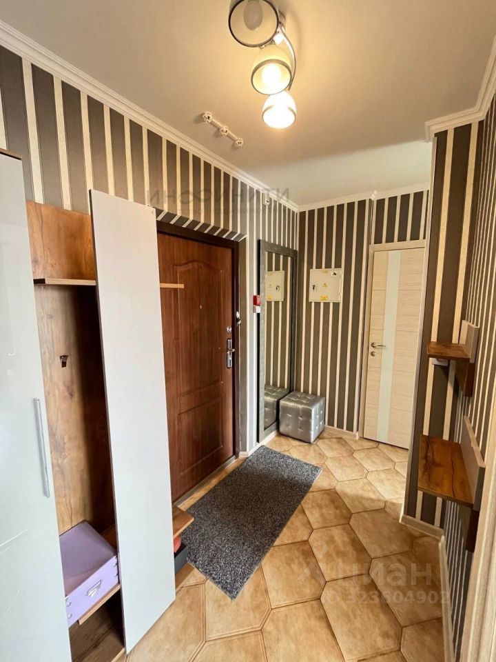 Продажа 1-комн квартиры на вторичном рынке улица Гурьянова, 2К1