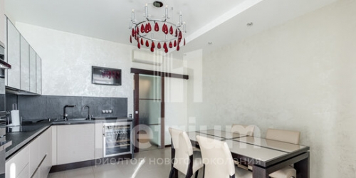 2-комн квартира Тружеников 1-й пер,  д. 17