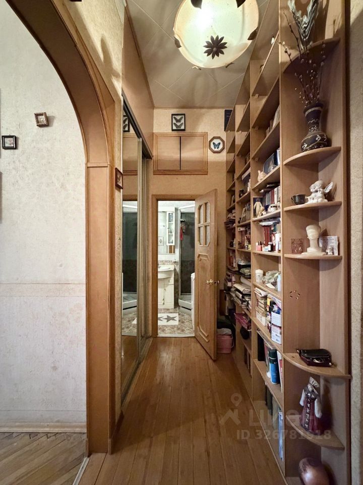 Продажа 3-комн квартиры на вторичном рынке улица Моисеенко, 15-17