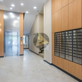 Продажа 2-комн квартиры на вторичном рынке Реки Каменки наб,  д. 3 к3 с1