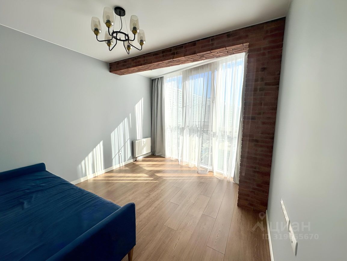 Продажа 2-комн квартиры на вторичном рынке проспект Героев, 18