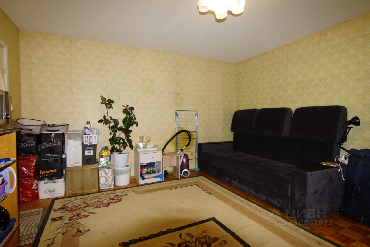 Продажа 2-комн квартиры на вторичном рынке Звездная улица, 9К1