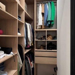 Аренда 3-комн квартиры на вторичном рынке Зеленина Б. ул,  д. 34