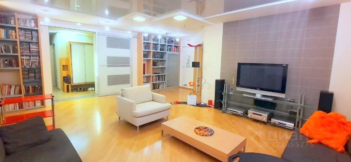 Продажа 4-комн квартиры на вторичном рынке улица Фрунзе, 19к2