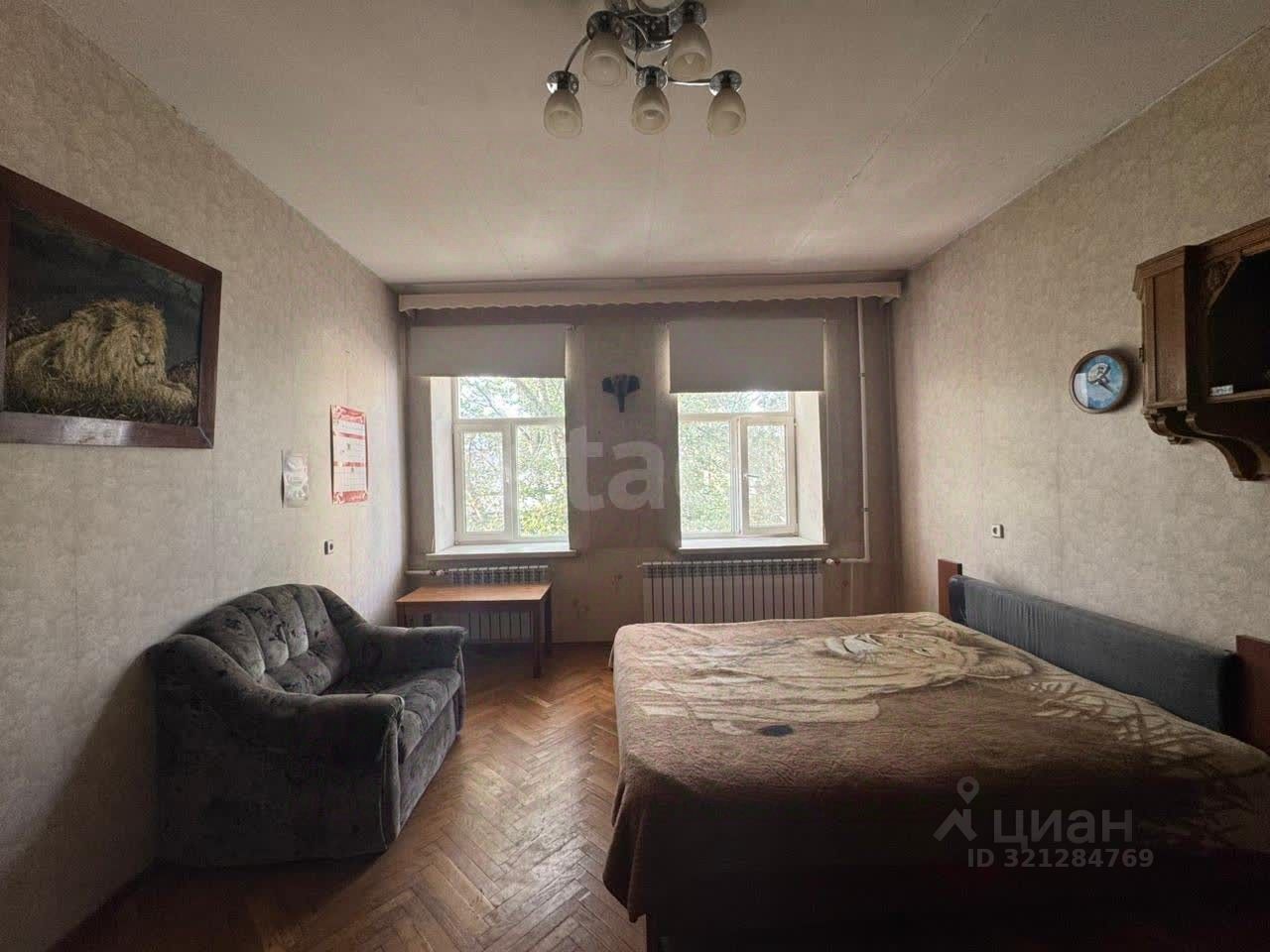 Продажа 2-комн квартиры на вторичном рынке улица Черняховского, 52Г