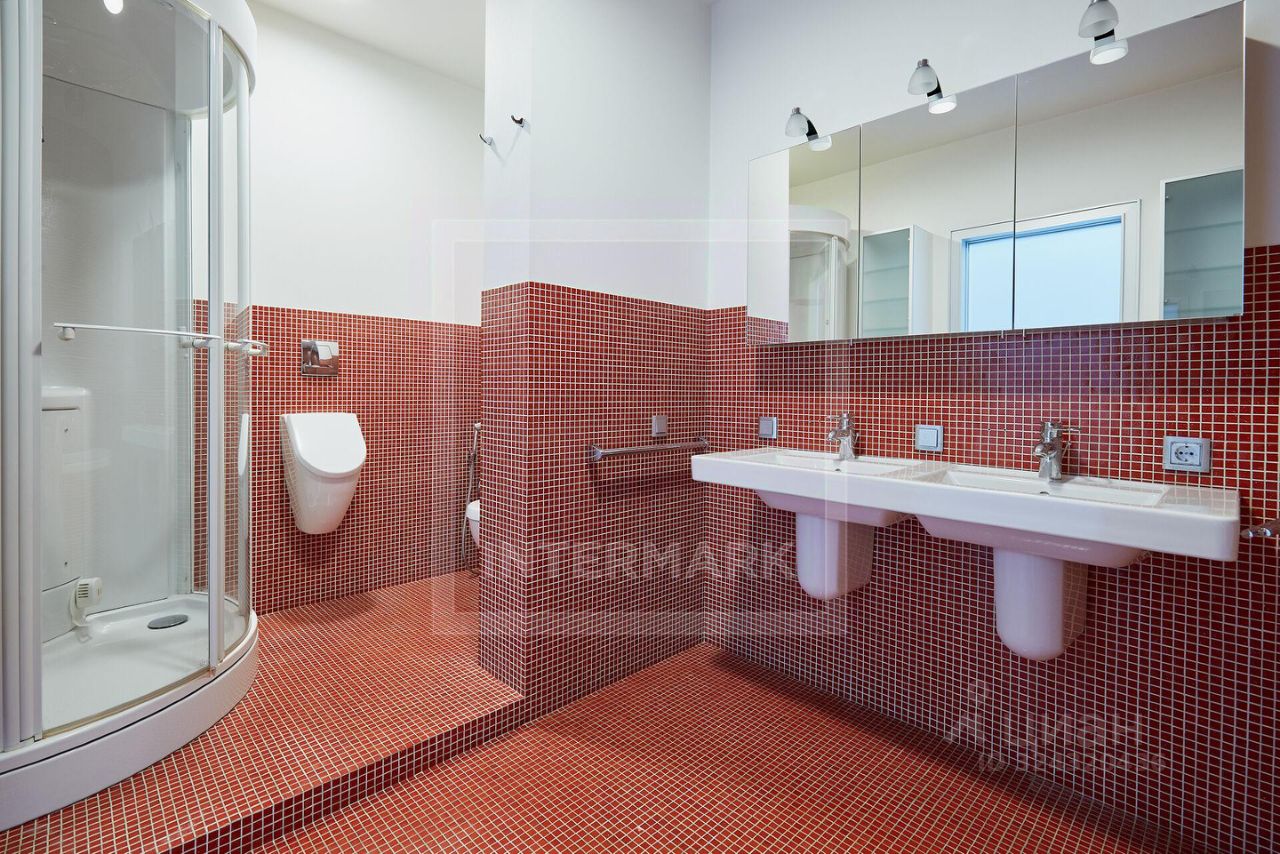 Аренда 2-комн квартиры на вторичном рынке Бутиковский переулок, 3