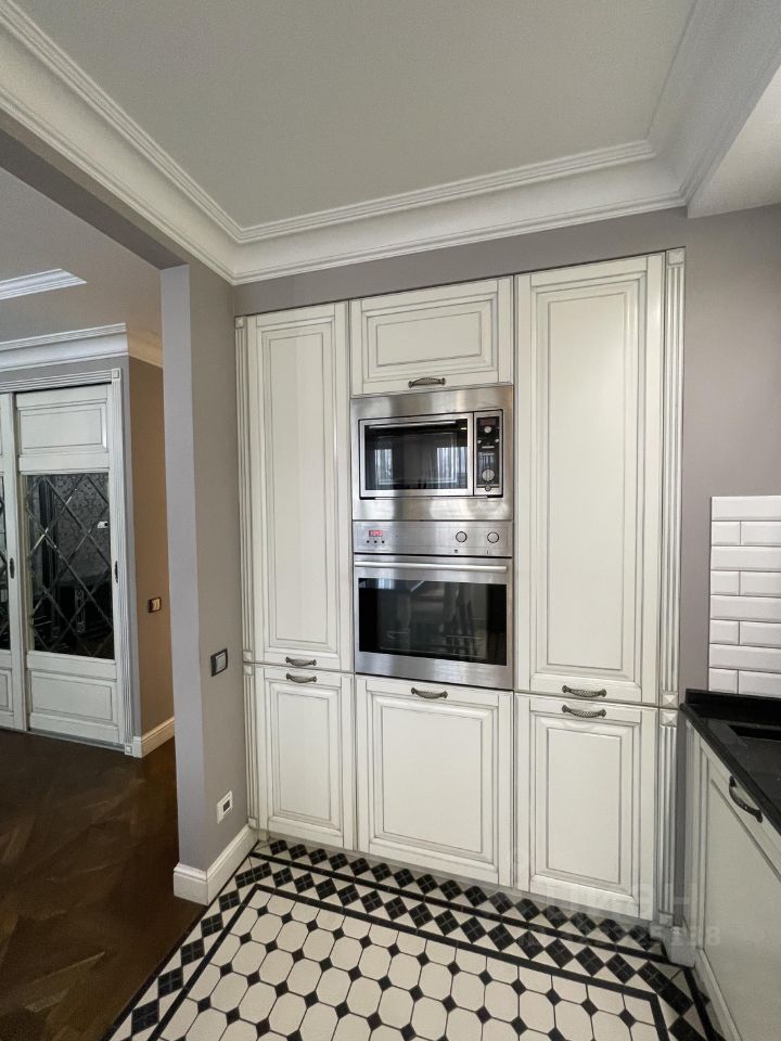 Продажа 3-комн квартиры на вторичном рынке улица Фридриха Энгельса, 7-21