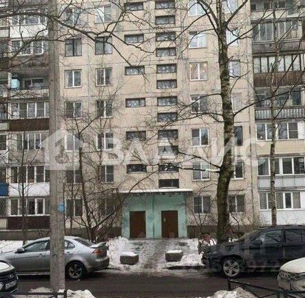 Продажа 3-комн квартиры на вторичном рынке Искровский проспект, 4К3