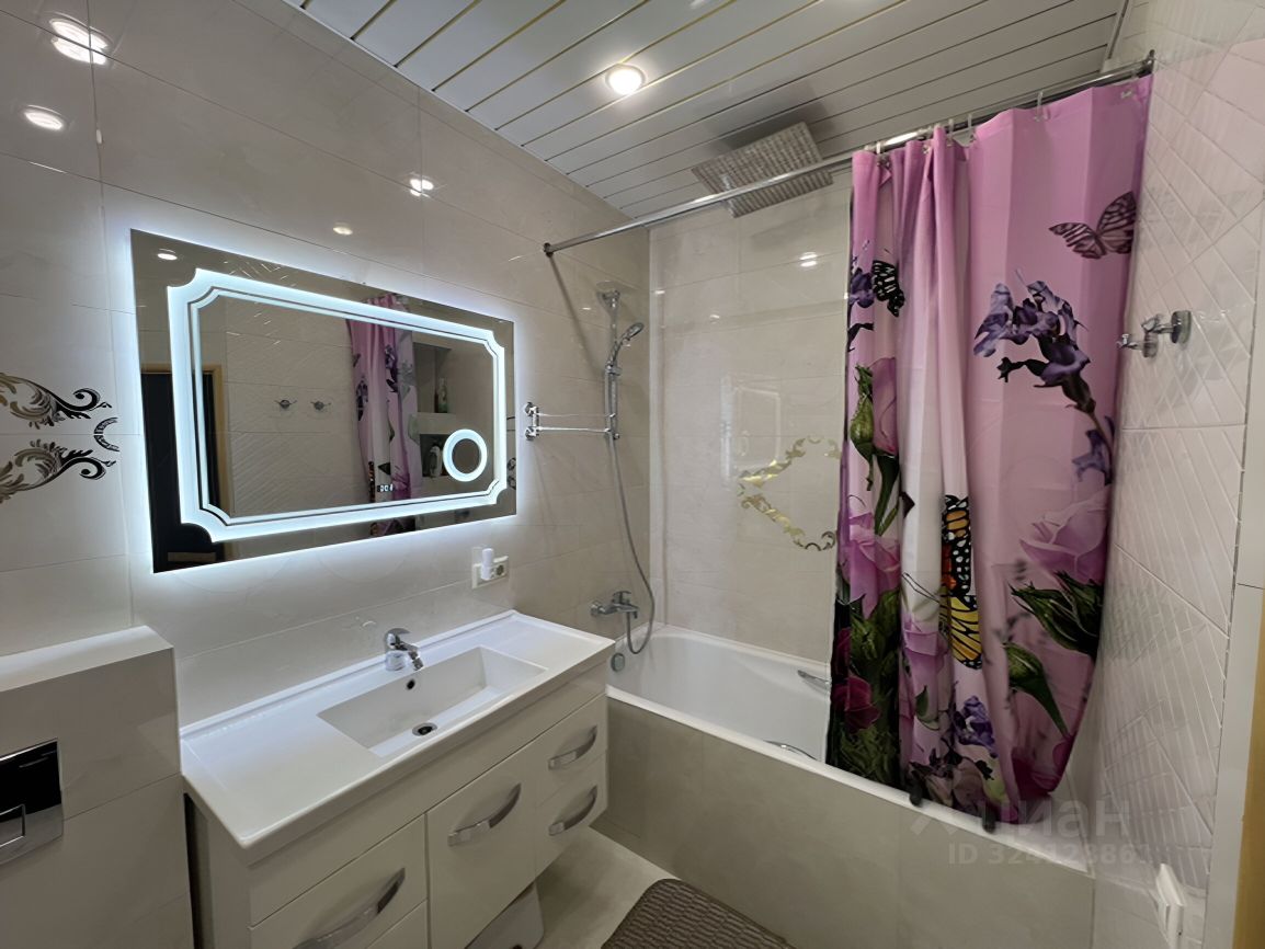 Продажа 2-комн квартиры на вторичном рынке д. Глухово, улица Рублевское Предместье, 28