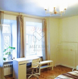 Продажа 3-комн квартиры на вторичном рынке ул Декабристов,  д. 19