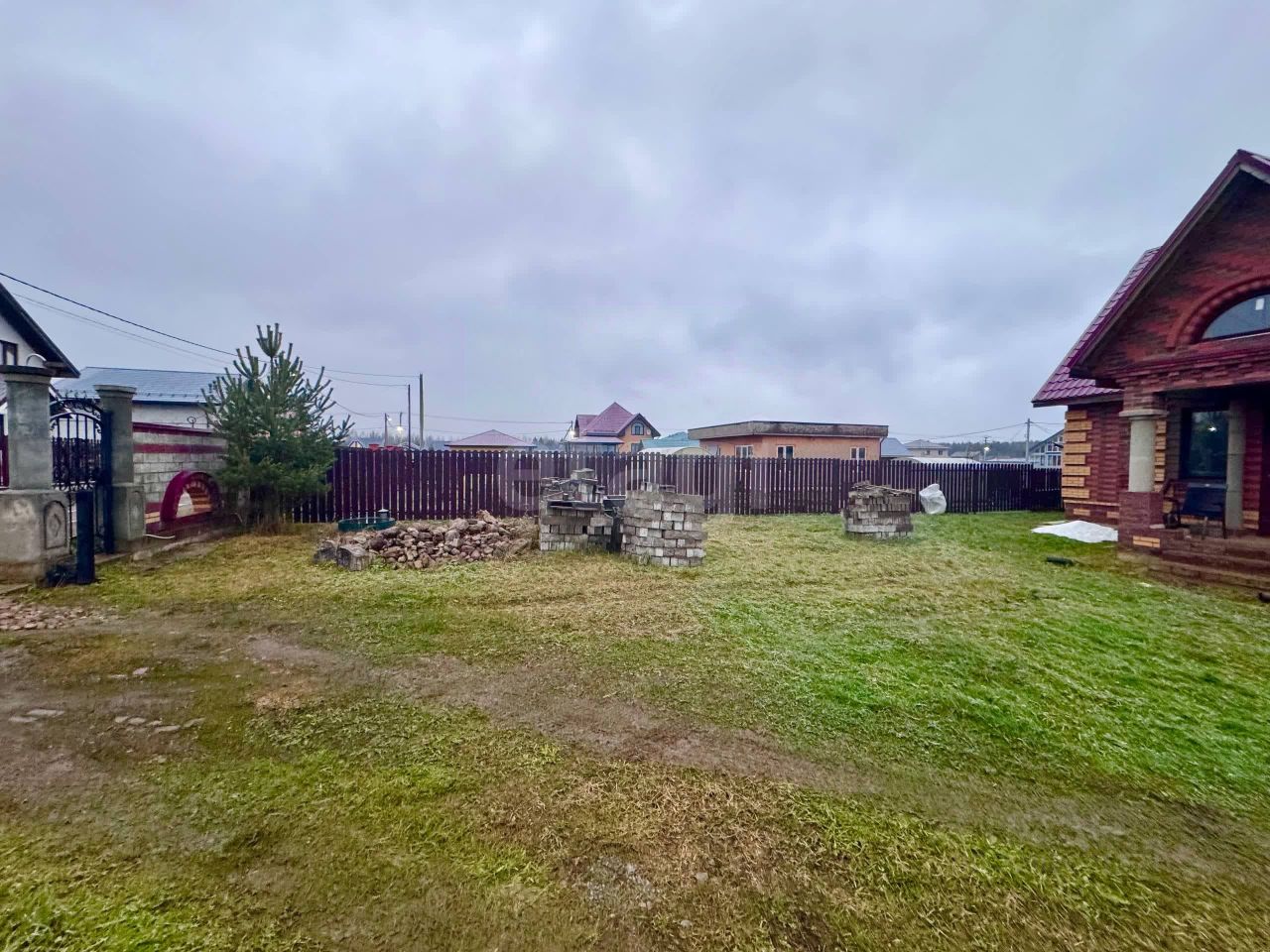Продажа дома Ульяновка кп, Ульяновка пгт, проезд Полковника Важенина,  д. 6