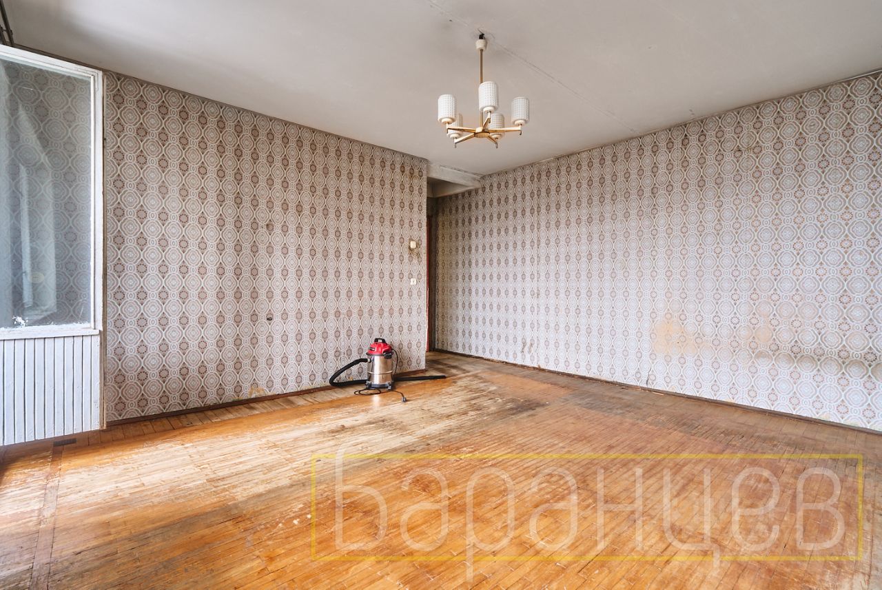 Продажа 3-комн квартиры на вторичном рынке Пражская улица,  д. 7К2