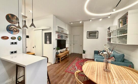 Продажа 2-комн квартиры на вторичном рынке Поведники, Санаторная улица,  д. 7