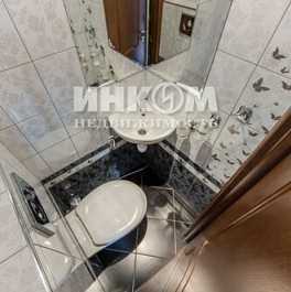 Продажа 3-комн квартиры на вторичном рынке ул Нарвская,  д. 1А,  к. 2