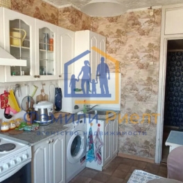 Продажа 3-комн квартиры на вторичном рынке Зюзинская улица,  д. 8